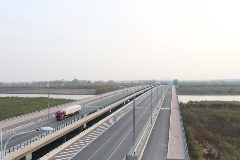 开源路桥承建泗县国道104改建项目